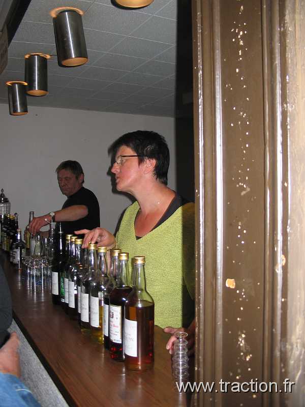 2011_CVAAM_35ans_5_Distillerie (15).JPG - 35 Ans du CVAAM, sortie dans le Doubs et le Jura, du 26 Avril au 1er Mai 2011, la distillerie Les Fils d'Emile Pernot à la Cluse